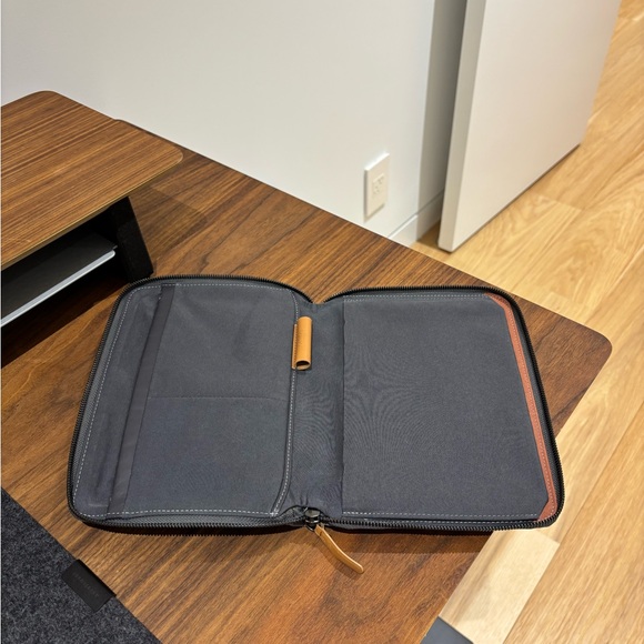 Bellroy Tokyo Folio 12.9” - Picture 3 of 4